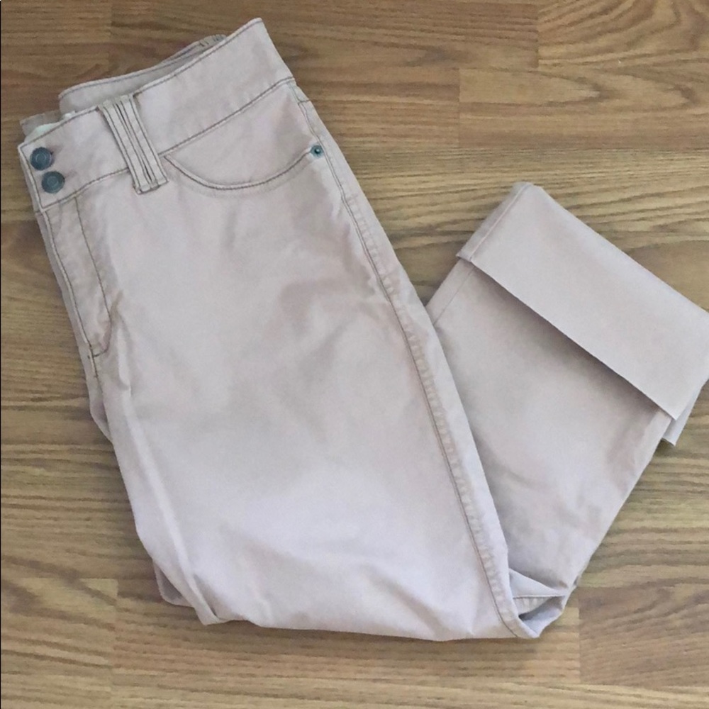 GAP Cropped Pants